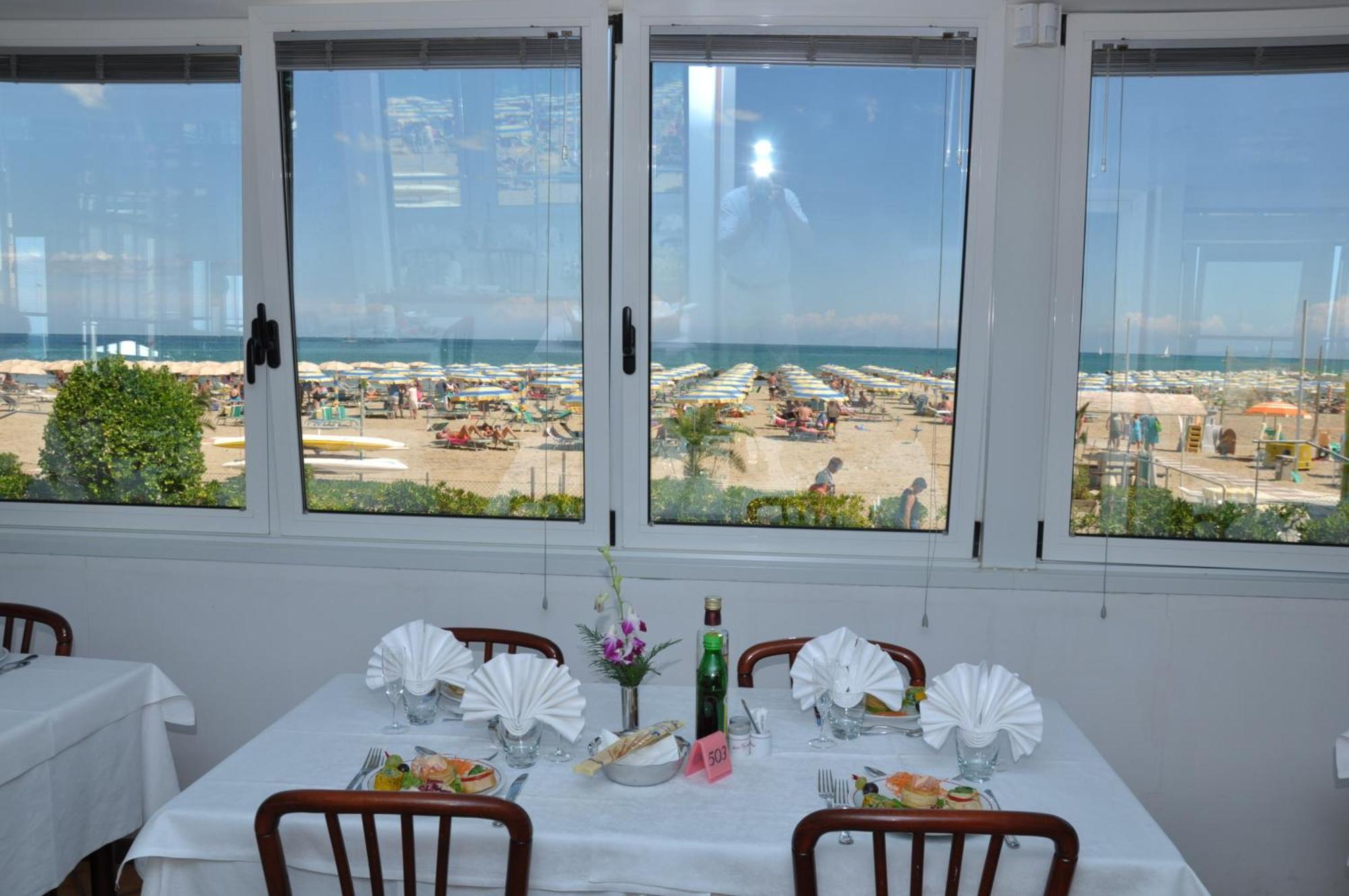 Hotel Driade Sul Mare 리미니 외부 사진